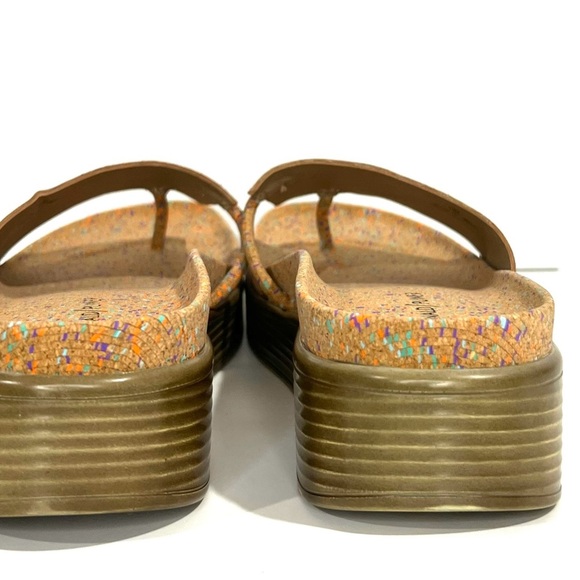 Donald Pliner FIFI Sandal - Picture 4 of 5